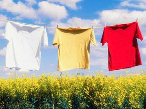 cách giặt ủi và bảo quản quần áo hàng hiệu đơn giản tại nhà